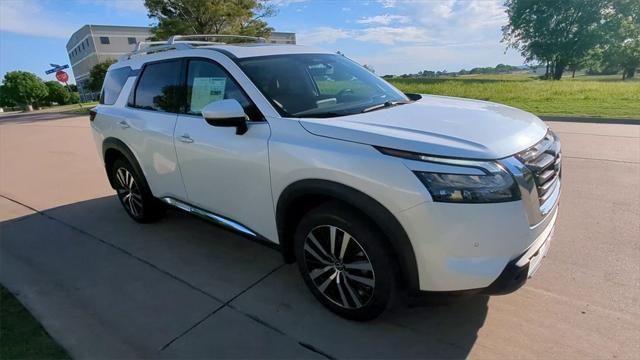 new 2025 Nissan Pathfinder car, priced at $50,983