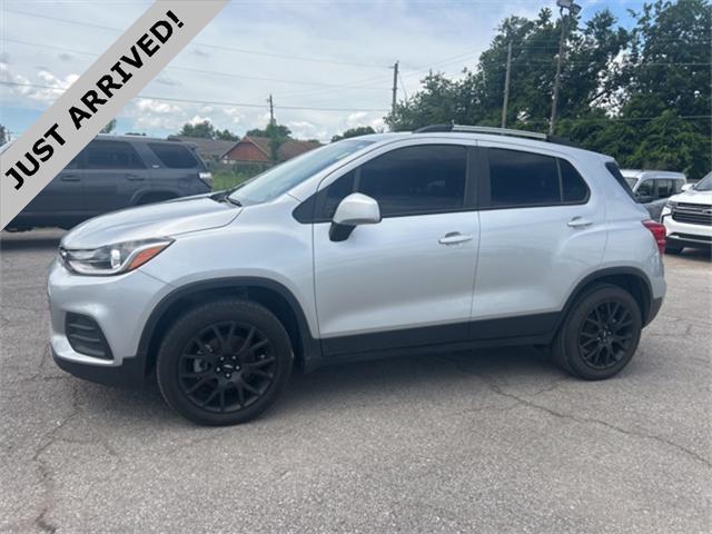 used 2022 Chevrolet Trax car, priced at $18,995