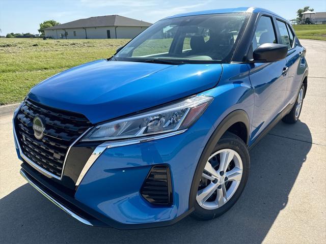 new 2025 Nissan Kicks car, priced at $21,999