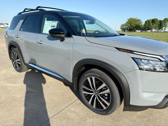 new 2025 Nissan Pathfinder car, priced at $51,272