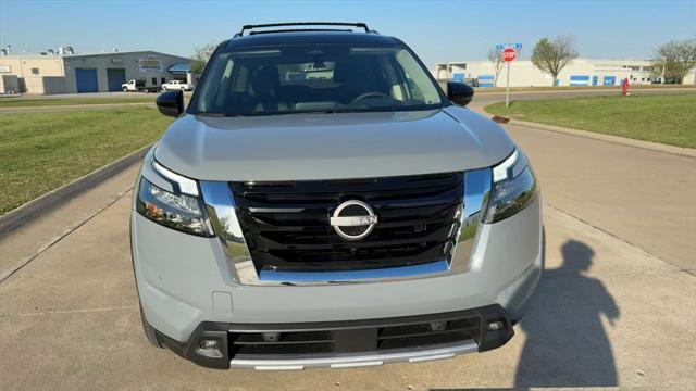 new 2025 Nissan Pathfinder car, priced at $51,272
