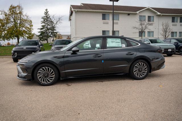 new 2025 Hyundai Sonata Hybrid car, priced at $36,550