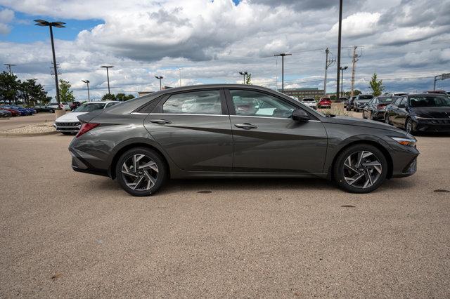 new 2024 Hyundai Elantra car, priced at $25,780