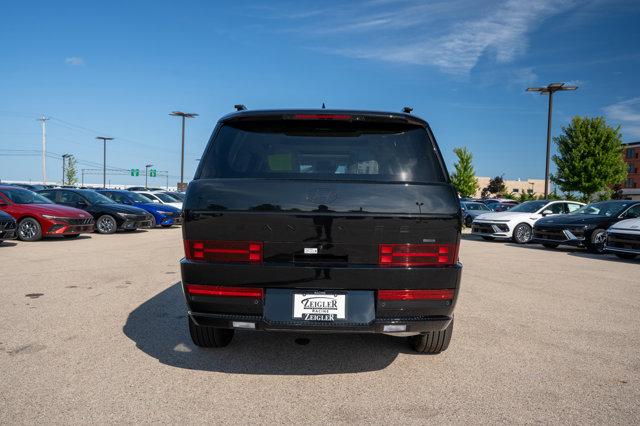 new 2024 Hyundai Santa Fe HEV car, priced at $47,925