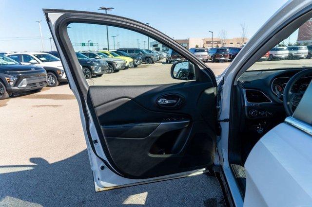 used 2021 Jeep Cherokee car, priced at $21,360