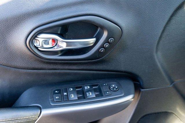 used 2021 Jeep Cherokee car, priced at $21,360