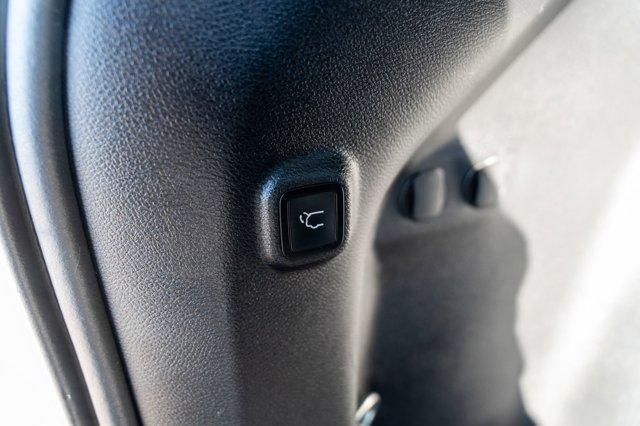 used 2021 Jeep Cherokee car, priced at $20,190