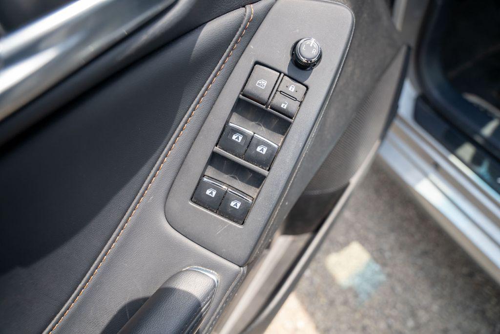 used 2021 Toyota Avalon Hybrid car, priced at $27,603