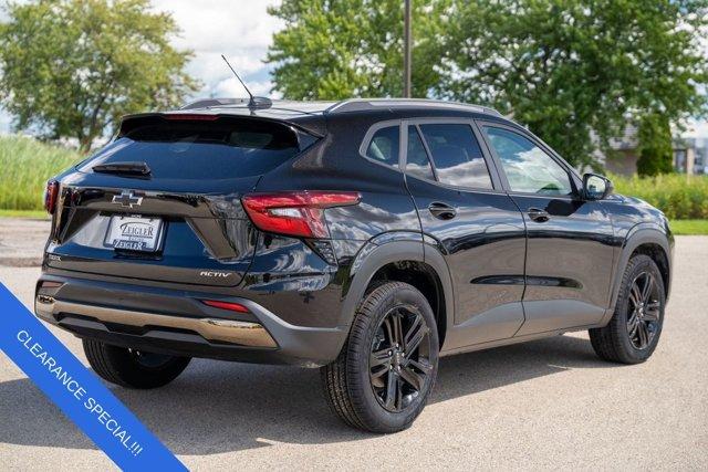 used 2025 Chevrolet Trax car, priced at $23,465