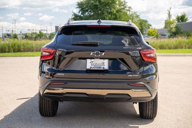 used 2025 Chevrolet Trax car, priced at $22,988