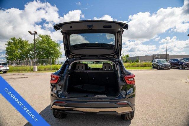 used 2025 Chevrolet Trax car, priced at $23,465