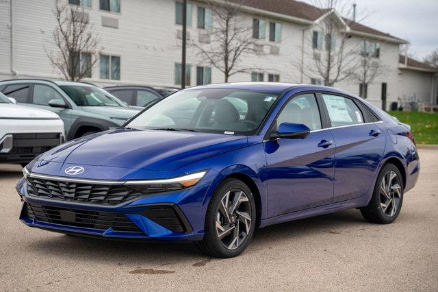 new 2024 Hyundai Elantra car, priced at $27,320