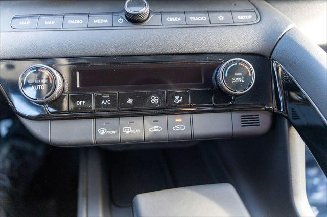 new 2025 Hyundai Elantra car, priced at $26,470