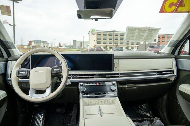 used 2025 Hyundai Santa Fe car, priced at $38,889