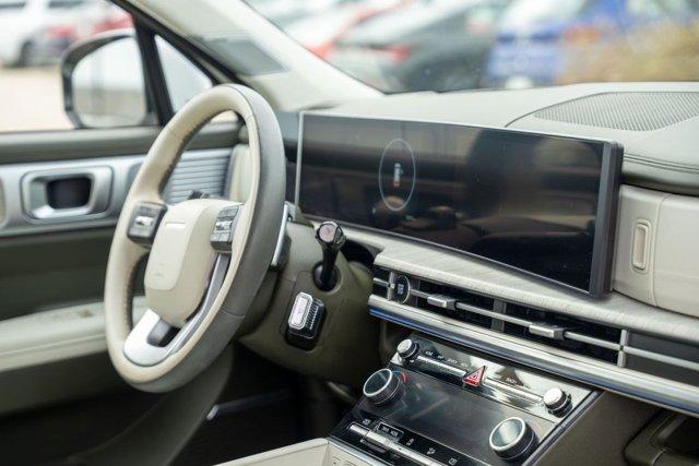 used 2025 Hyundai Santa Fe car, priced at $38,889