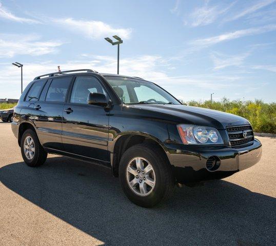 used 2002 Toyota Highlander car, priced at $5,490