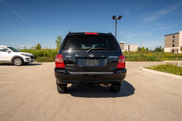 used 2002 Toyota Highlander car, priced at $5,490