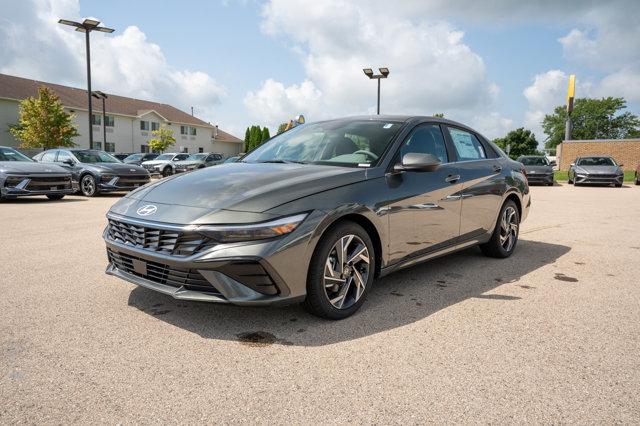 new 2024 Hyundai Elantra car, priced at $27,005