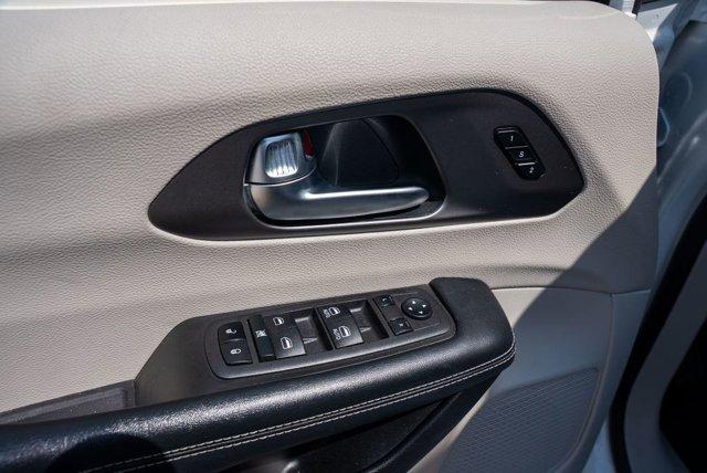 used 2022 Chrysler Pacifica car, priced at $20,495