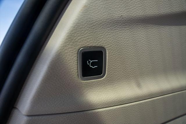used 2022 Chrysler Pacifica car, priced at $20,990