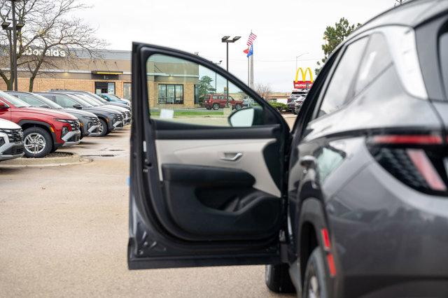 new 2025 Hyundai Tucson Hybrid car, priced at $37,680