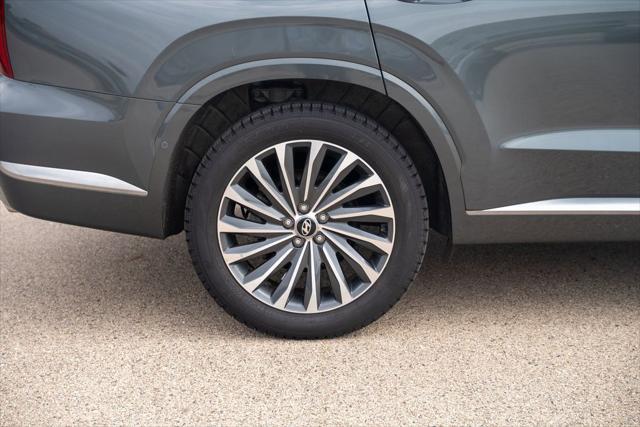 used 2024 Hyundai Palisade car, priced at $38,990