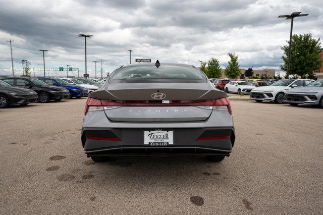 new 2024 Hyundai Elantra car, priced at $25,260