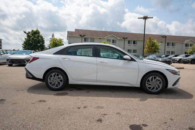 new 2024 Hyundai Elantra car, priced at $25,690