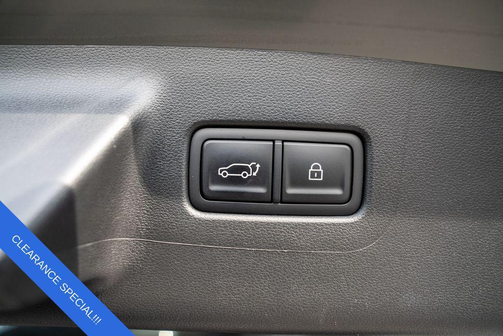 used 2025 Hyundai Santa Fe car, priced at $32,484