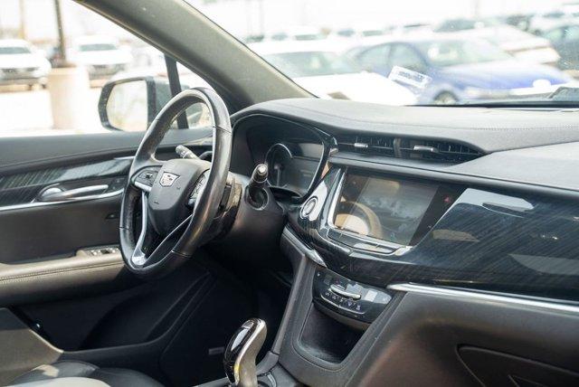 used 2022 Cadillac XT6 car, priced at $28,990