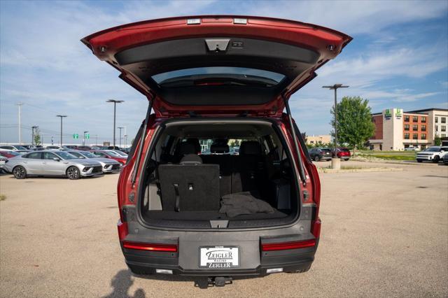 used 2025 Hyundai Santa Fe car, priced at $35,400