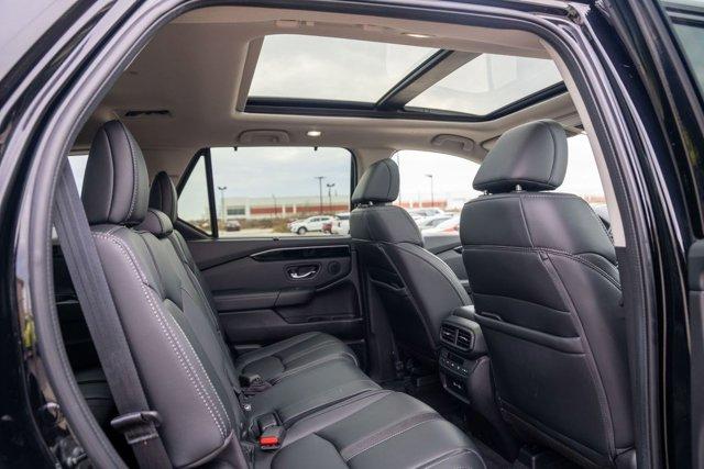 used 2023 Honda Pilot car, priced at $40,976