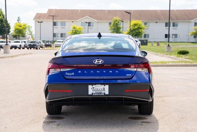 new 2025 Hyundai Elantra car, priced at $21,973