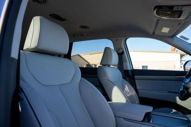used 2025 Hyundai Palisade car, priced at $37,999
