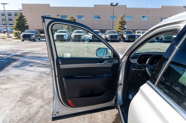 new 2025 Hyundai Palisade car, priced at $45,546