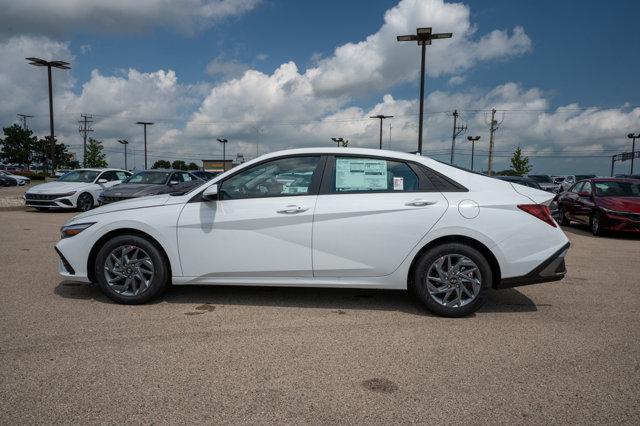 new 2024 Hyundai Elantra car, priced at $25,725