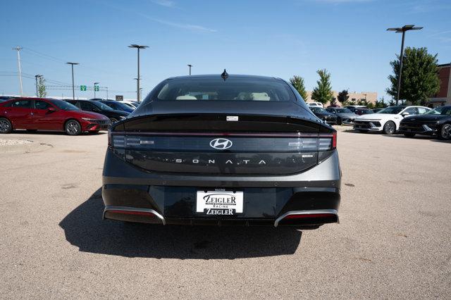 new 2024 Hyundai Sonata Hybrid car, priced at $37,885