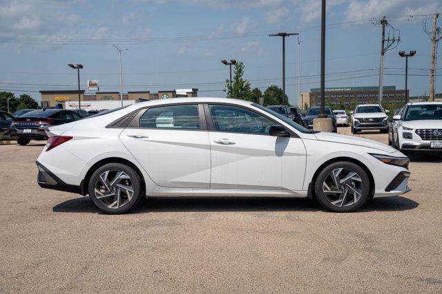 new 2025 Hyundai Elantra car, priced at $25,365