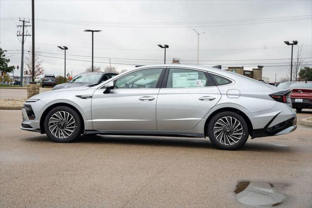 new 2025 Hyundai Sonata Hybrid car, priced at $31,190