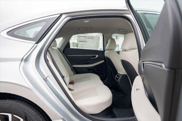 new 2025 Hyundai Sonata Hybrid car, priced at $31,190