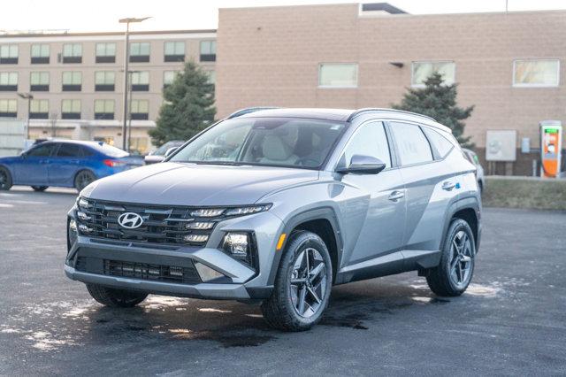 new 2025 Hyundai TUCSON Hybrid car, priced at $35,760