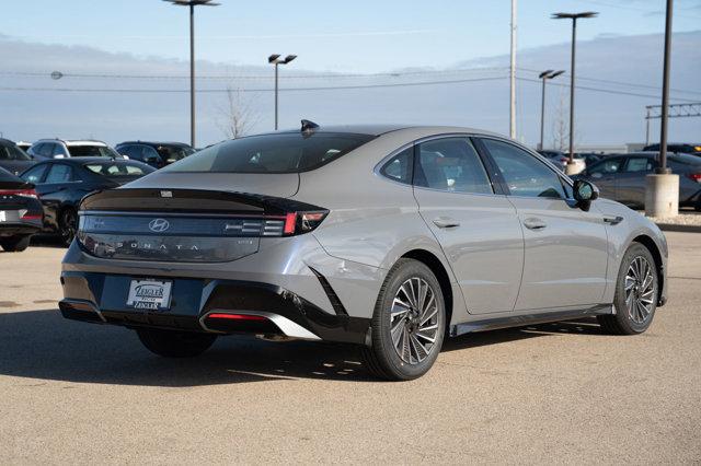 new 2025 Hyundai Sonata Hybrid car, priced at $31,810