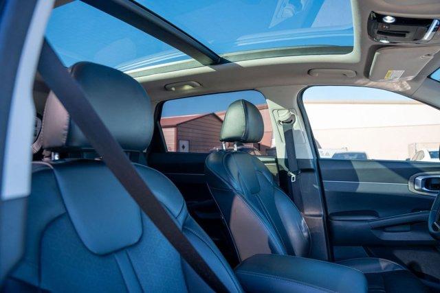 used 2022 Kia Sorento car, priced at $24,381