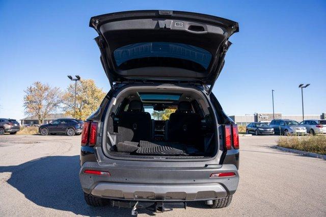 used 2022 Kia Sorento car, priced at $24,381