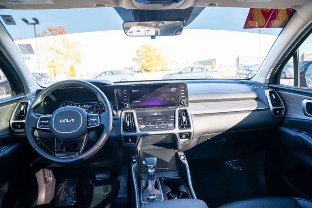 used 2022 Kia Sorento car, priced at $24,381
