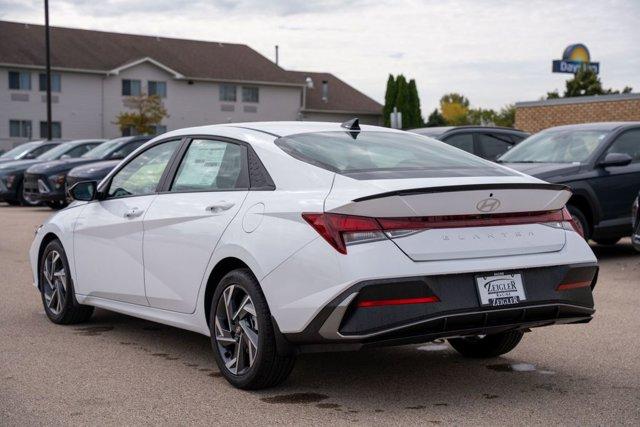 new 2025 Hyundai Elantra car, priced at $21,807