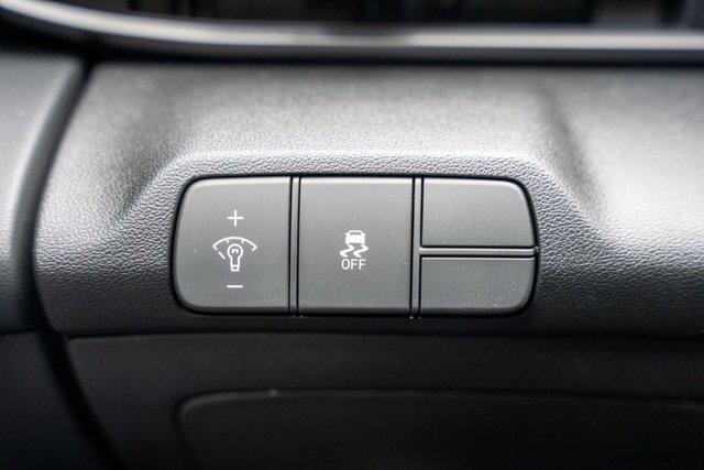 new 2025 Hyundai Elantra car, priced at $21,807