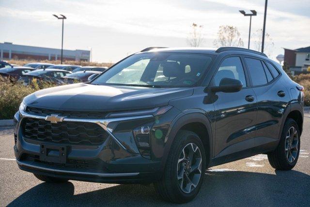 used 2025 Chevrolet Trax car, priced at $21,546