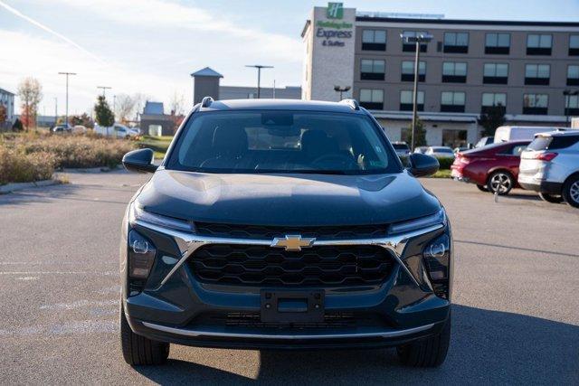 used 2025 Chevrolet Trax car, priced at $21,546