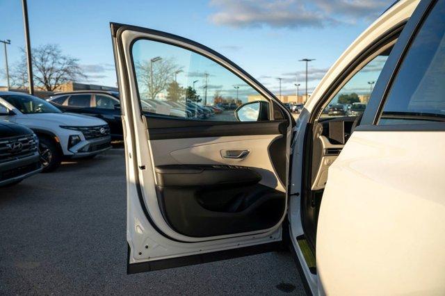new 2025 Hyundai Tucson car, priced at $33,478